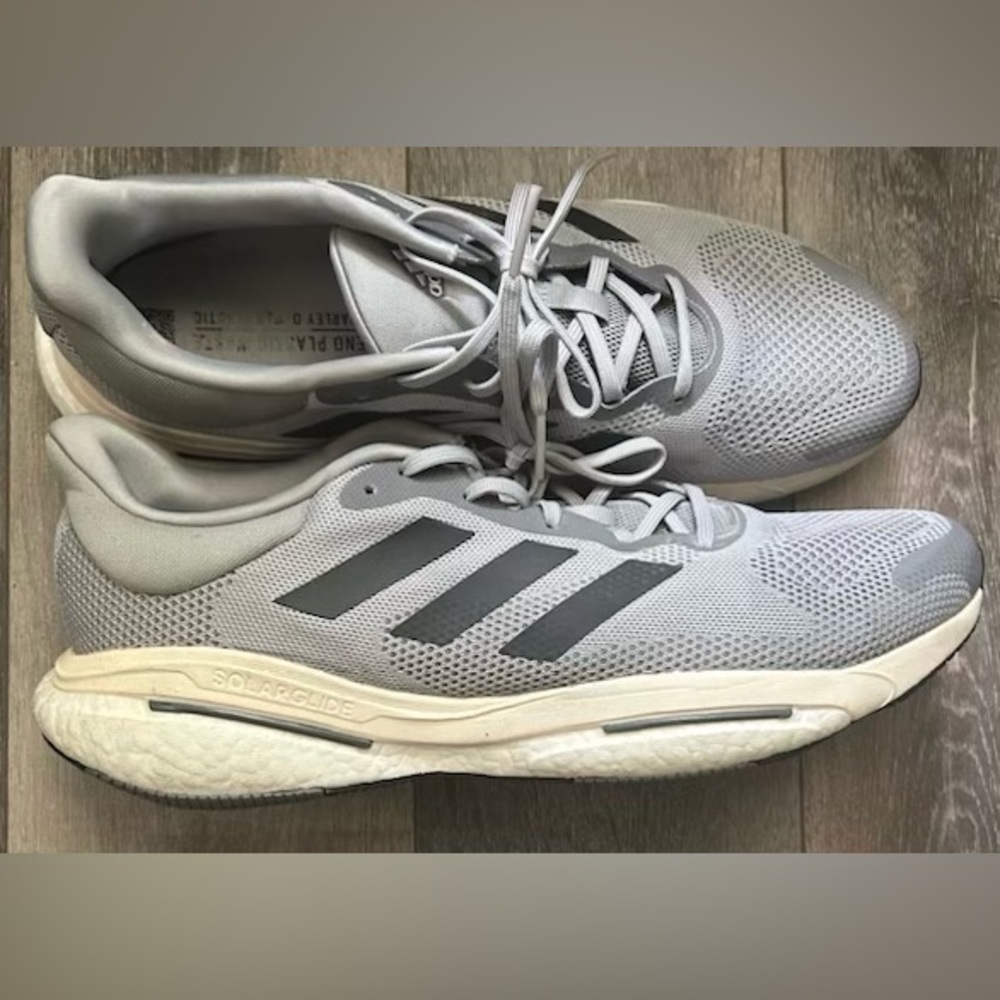 Men’s adidas shoe